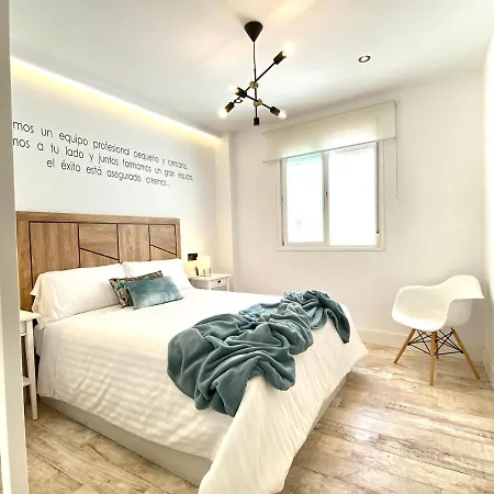 People Homes Ponce 13 公寓