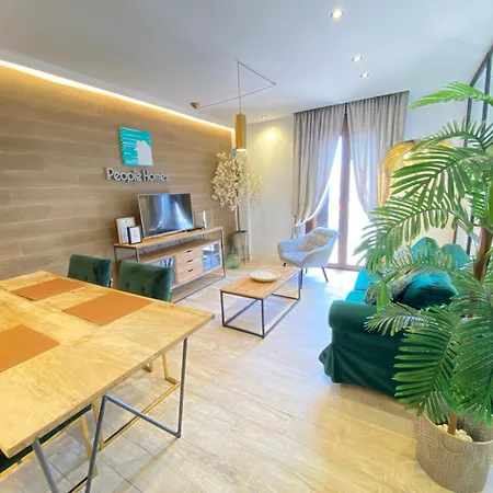 People Homes Ponce 13 公寓 *